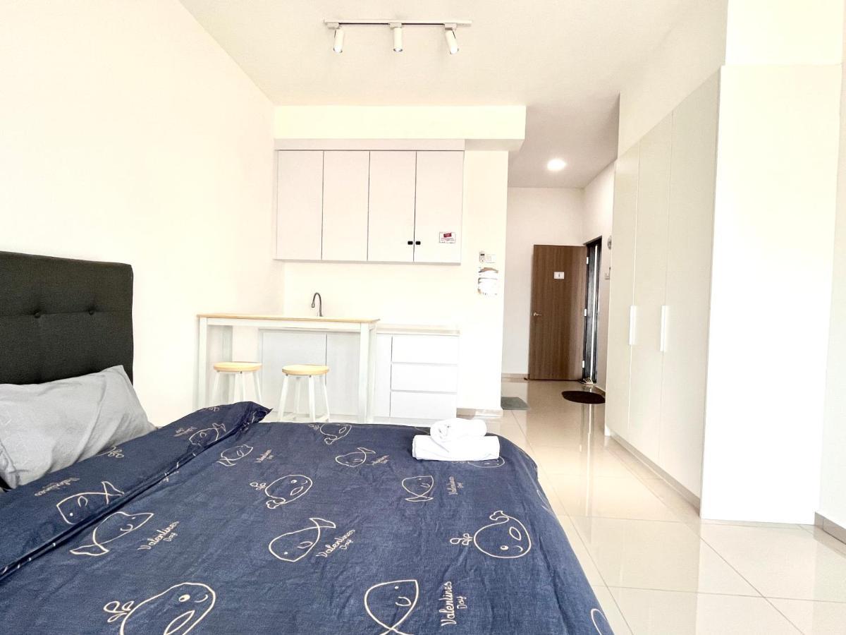 Urban Home-Swimming Pool-City Center Malacca Bagian luar foto